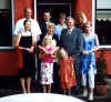 Knud og Anna-Mie med familie 2000